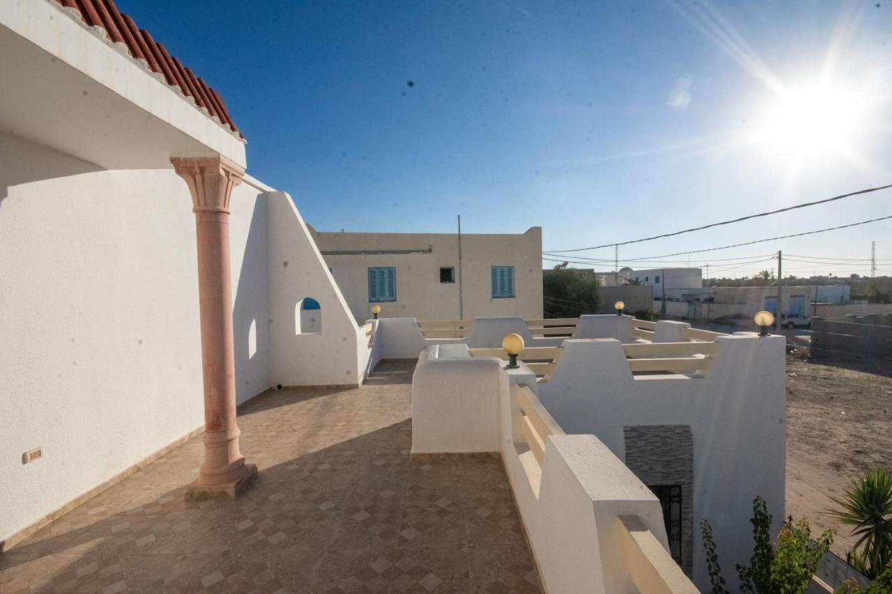 Villa Meublee Avec Piscine Et Abri De Voiture Erriadh Exterior photo