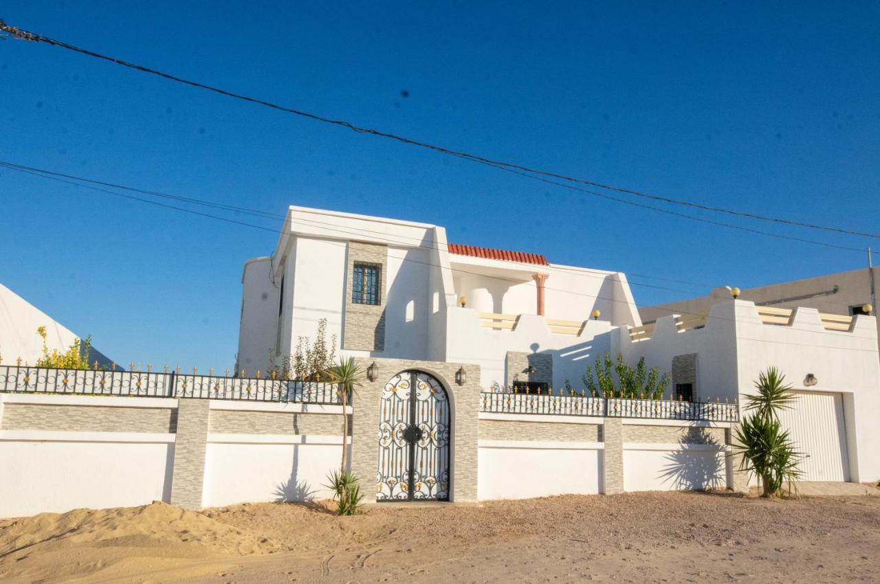 Villa Meublee Avec Piscine Et Abri De Voiture Erriadh Exterior photo
